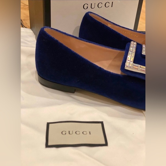 Authentic GUCCI Blue Velvet Madelyn Square Crystal - Picture 4 of 6